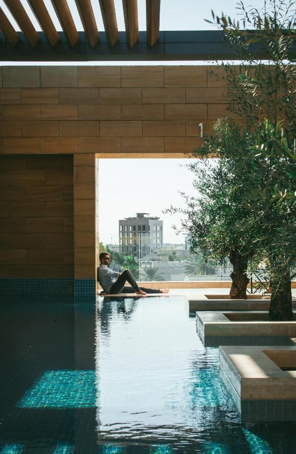 Shirvan Hotel City Yard 제다 외부 사진 The pool at the hotel