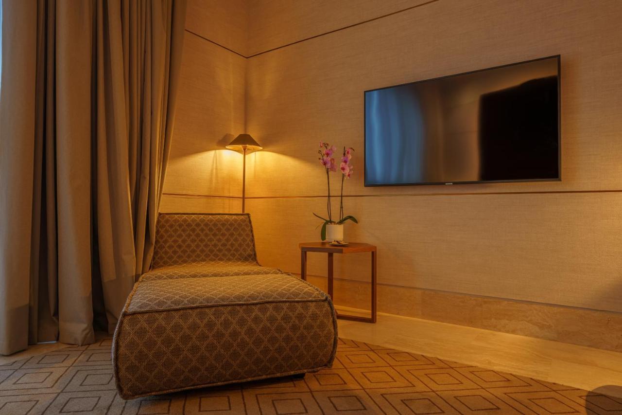 Shirvan Hotel City Yard 제다 외부 사진 A room at the hotel