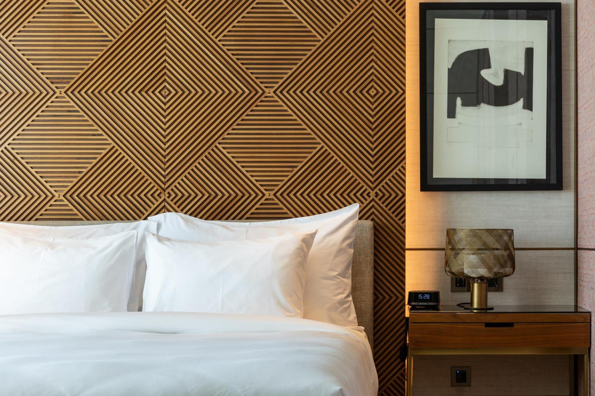 Shirvan Hotel City Yard 제다 외부 사진 A bedroom at the hotel