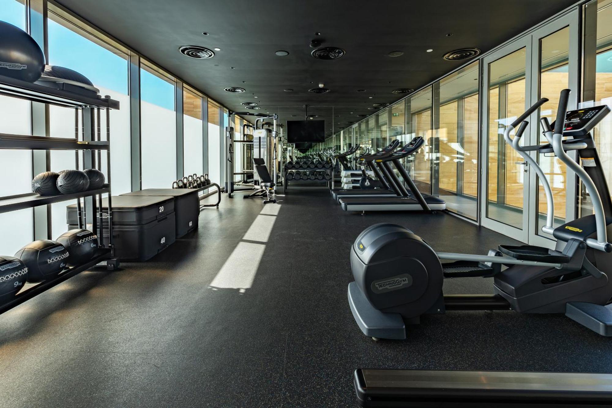 Shirvan Hotel City Yard 제다 외부 사진 The gym at the 100 East 53rd Street building