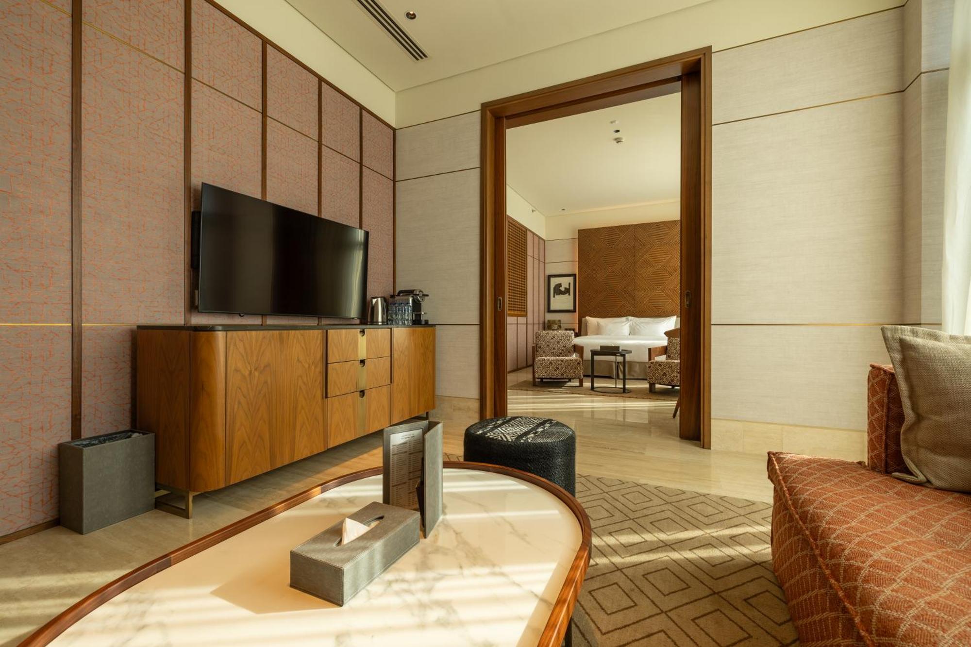 Shirvan Hotel City Yard 제다 외부 사진 A suite at the Ritz-Carlton, Dubai